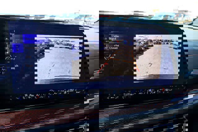 Used 2025 Chevrolet Traverse RS w/ LPO, Floor Liner Package image 17