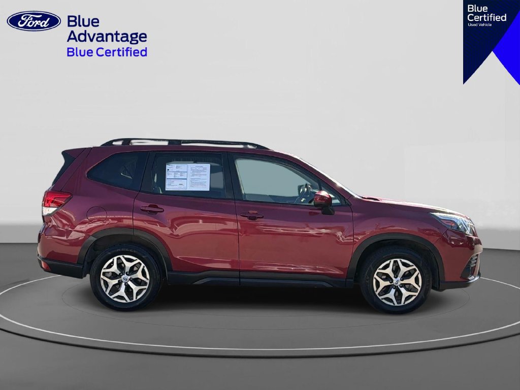 Used 2023 Subaru Forester Premium AWD/4WD image 5