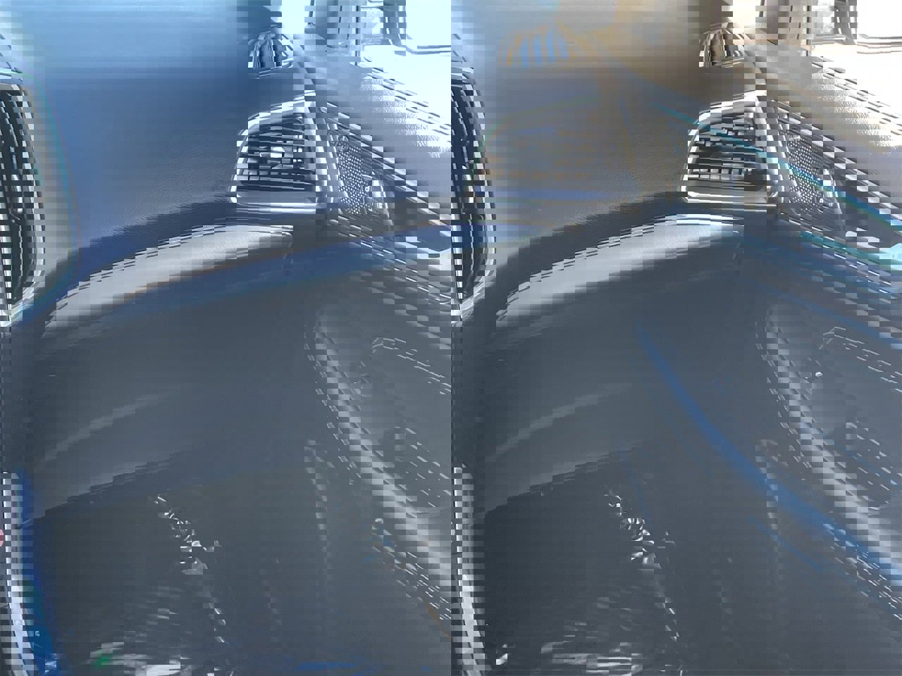 Certified 2024 Ford Edge Titanium image 17