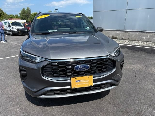 Certified 2024 Ford Escape ST-Line w/ Tech Pack #1 AWD/4WD image 8