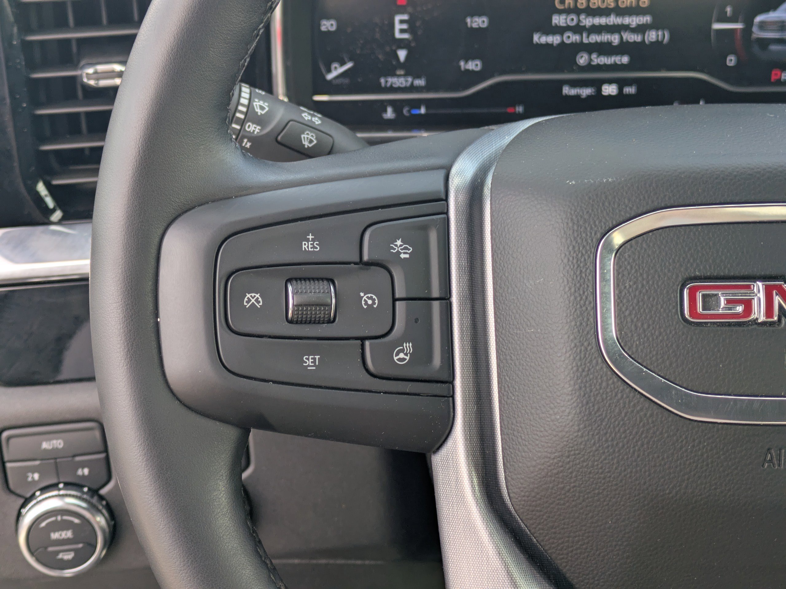 Used 2024 GMC Sierra 1500 Elevation image 18