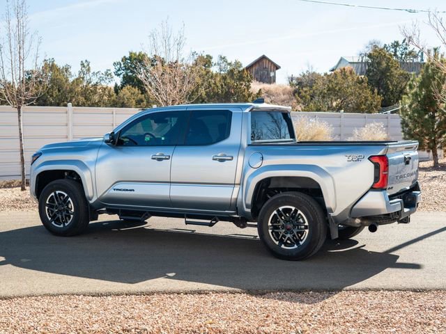 Used 2024 Toyota Tacoma TRD Sport image 7