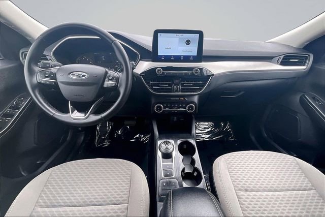 Certified 2022 Ford Escape SE w/ SE Sport Appearance Package image 16
