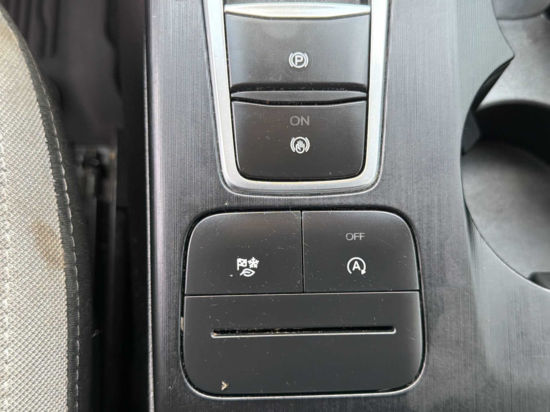 Certified 2022 Ford Escape SE w/ Convenience Package AWD/4WD image 8