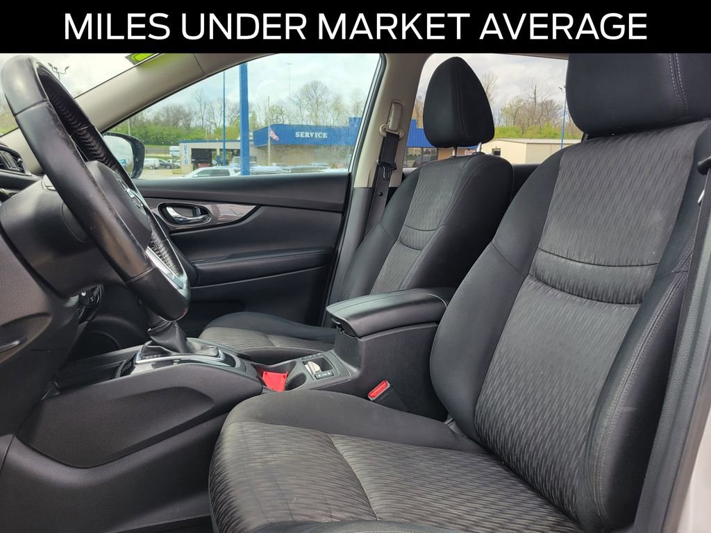 Used 2017 Nissan Rogue SV FWD image 15