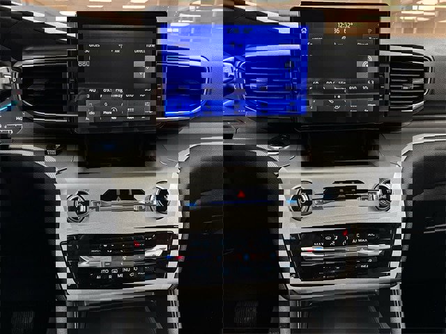 Certified 2022 Ford Explorer XLT w/ Equipment Group 202A image 8