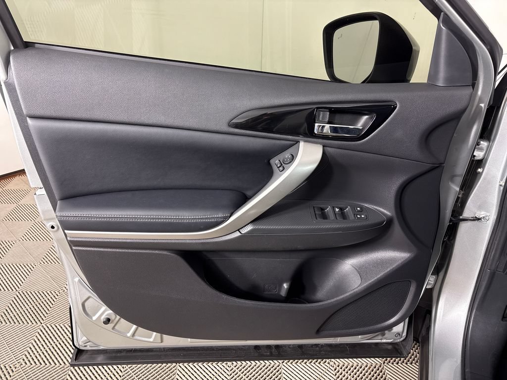 Used 2025 Mitsubishi Eclipse Cross SE AWD/4WD image 15