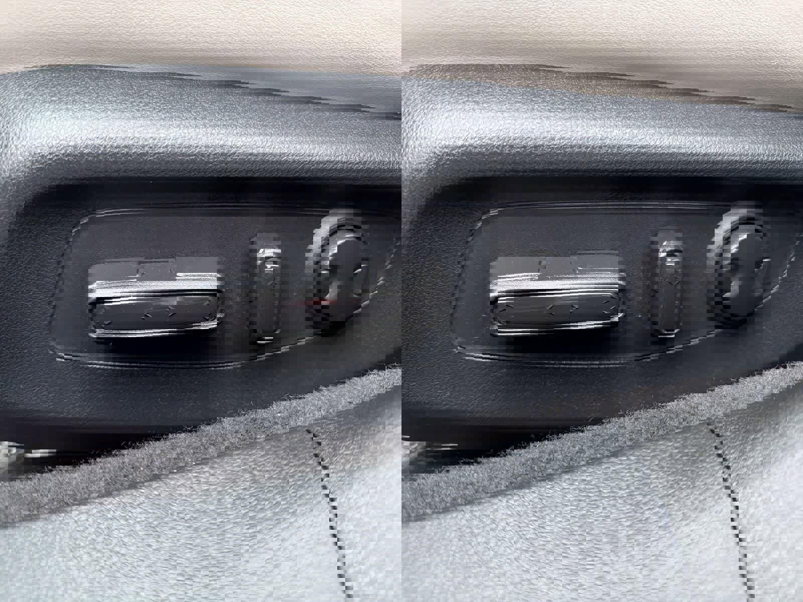 Used 2023 Honda Accord Touring image 18