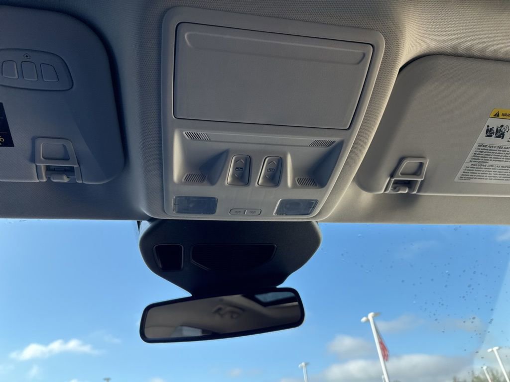 Certified 2022 Ford Escape Titanium w/ Class II Trailer Tow Package image 21