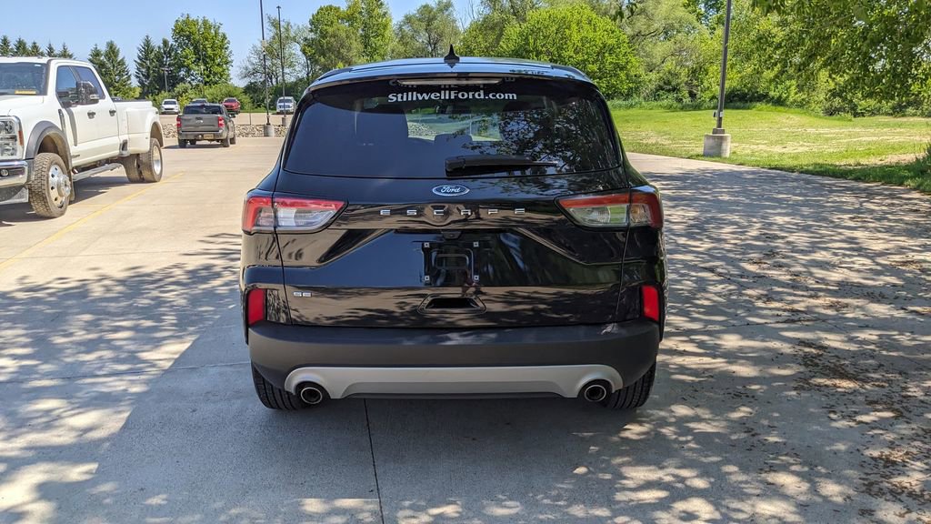 Certified 2022 Ford Escape SE w/ Convenience Package FWD image 4