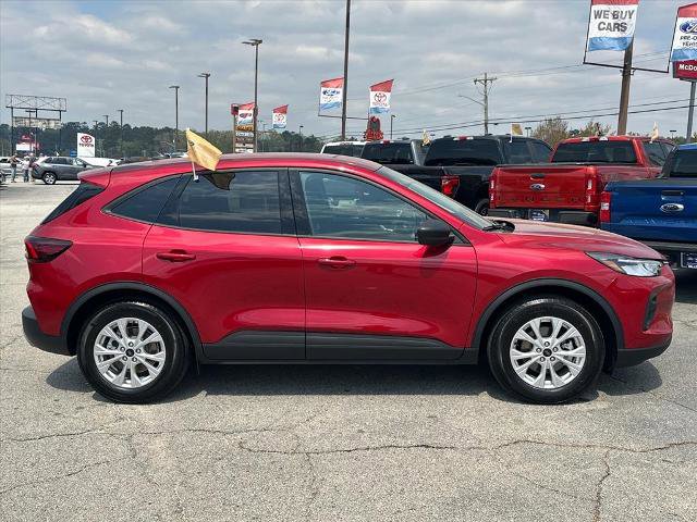 Certified 2025 Ford Escape Active w/ Active Premium Tech Pack FWD image 2