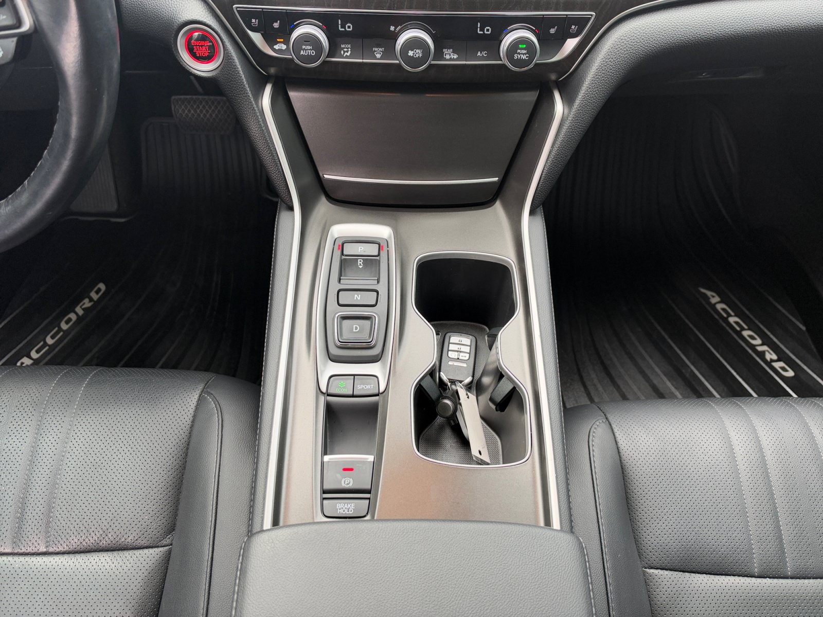 Used 2021 Honda Accord Touring image 11