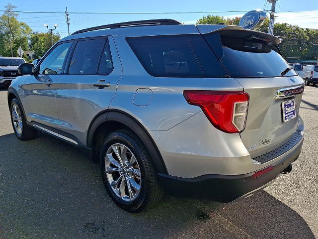 Certified 2024 Ford Explorer XLT w/ Equipment Group 202A AWD/4WD image 4
