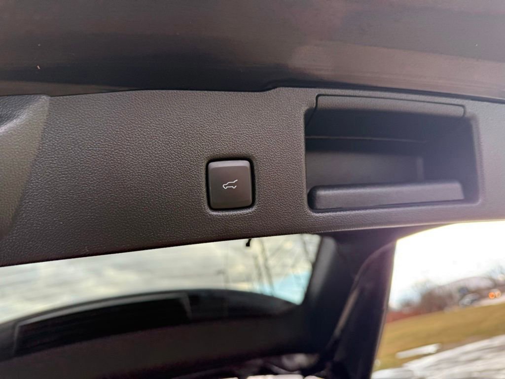 Certified 2022 Ford Escape SEL image 19