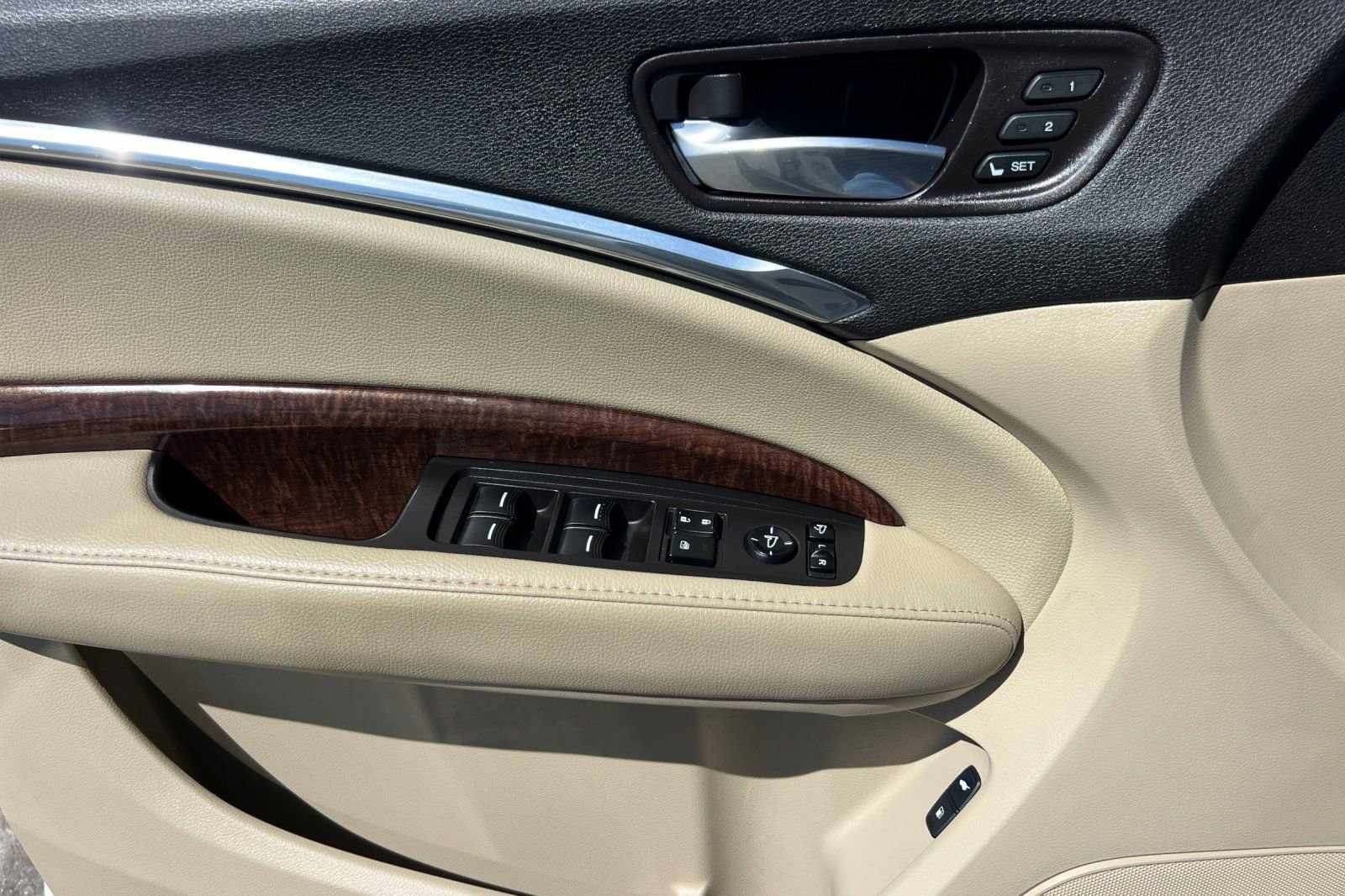 Used 2017 Acura MDX FWD w/ Technology Package image 12