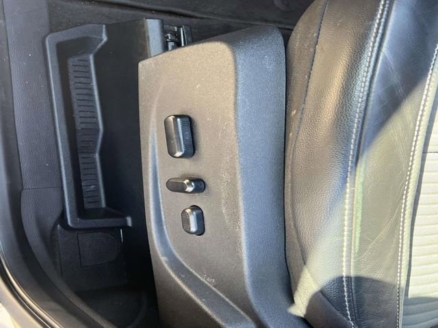 Certified 2019 Ford Escape SE image 17