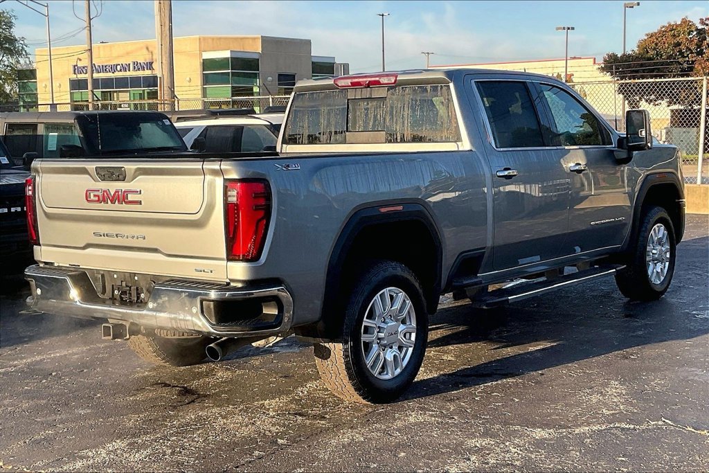 Used 2024 GMC Sierra 2500 SLT w/ SLT Premium Package AWD/4WD image 12