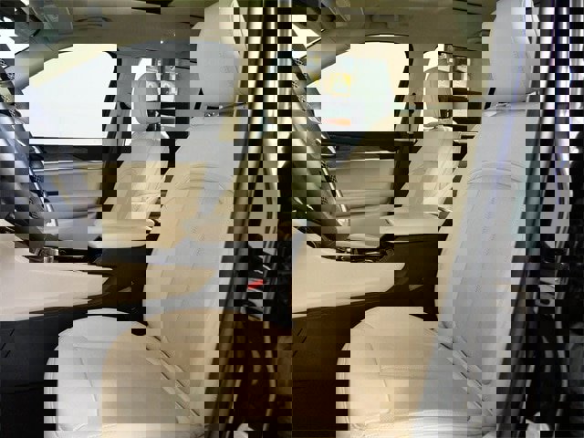 Used 2022 Jeep Grand Cherokee L Limited w/ Luxury Tech Group II image 18