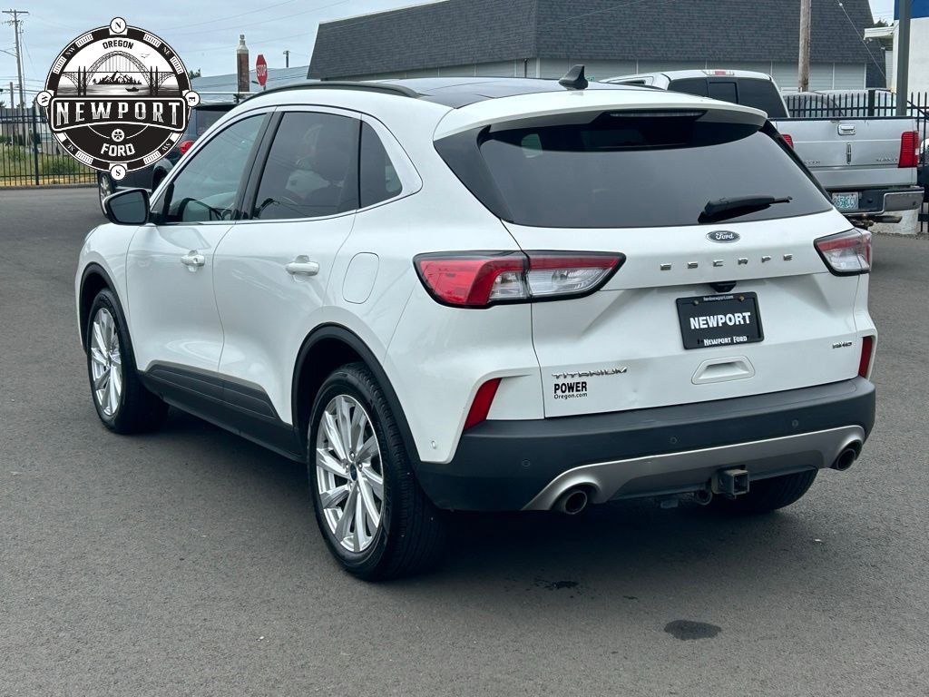 Certified 2022 Ford Escape Titanium w/ Titanium Elite Package AWD/4WD image 9