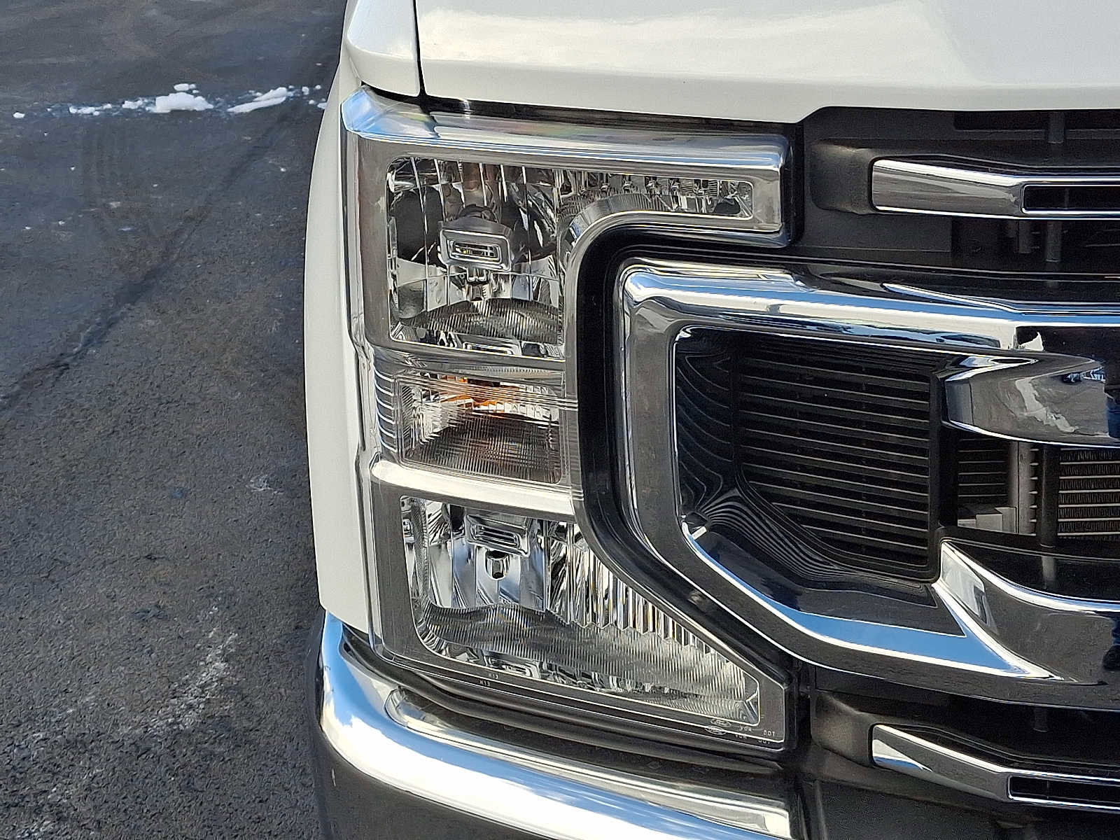 Certified 2022 Ford F350 XLT w/ Snow Plow Prep Package image 9