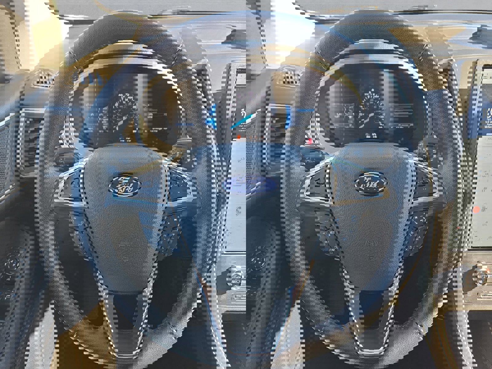 Certified 2022 Ford Edge SEL image 13