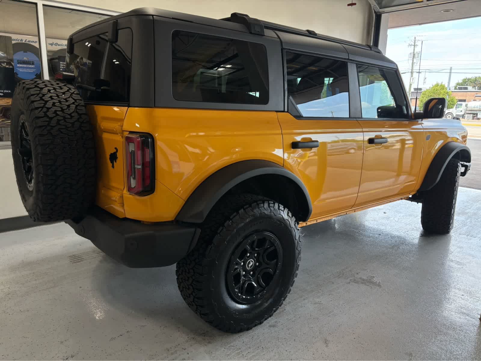 Certified 2022 Ford Bronco Wildtrak AWD/4WD image 9