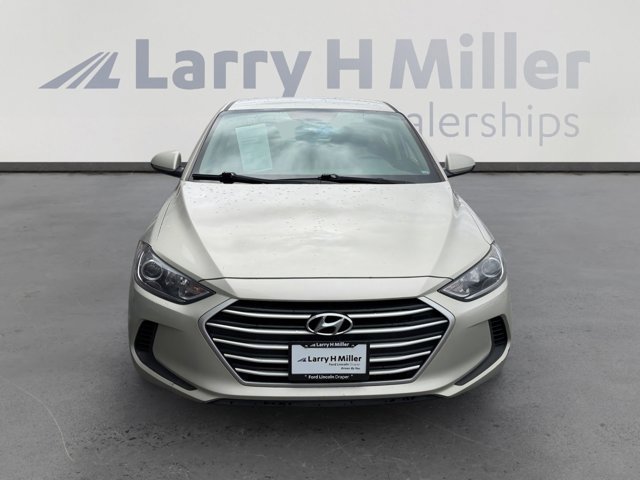 Used 2017 Hyundai Elantra SE image 8