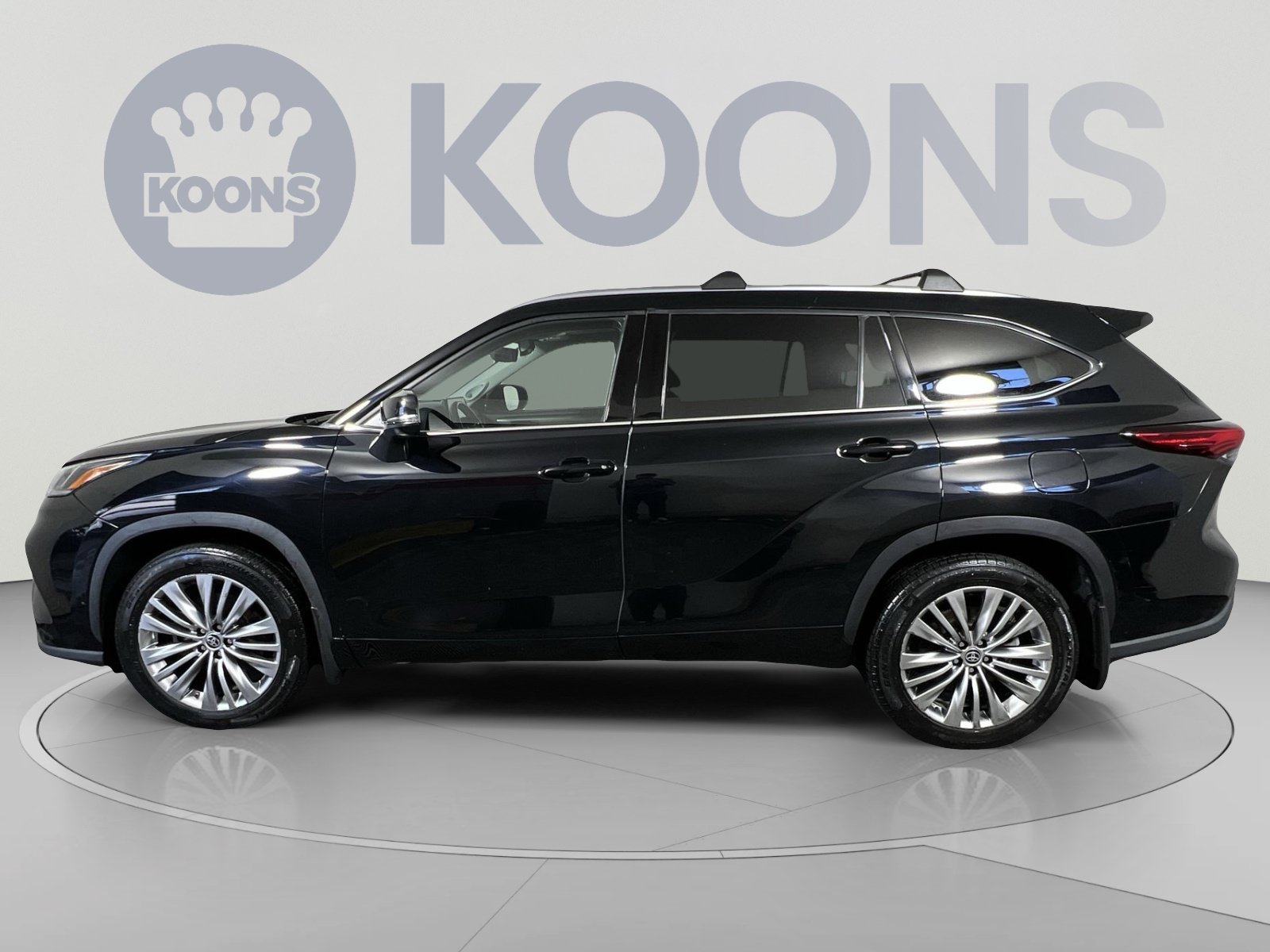 Used 2021 Toyota Highlander Platinum AWD/4WD image 7