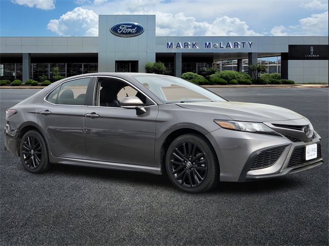 Used 2024 Toyota Camry SE image 7