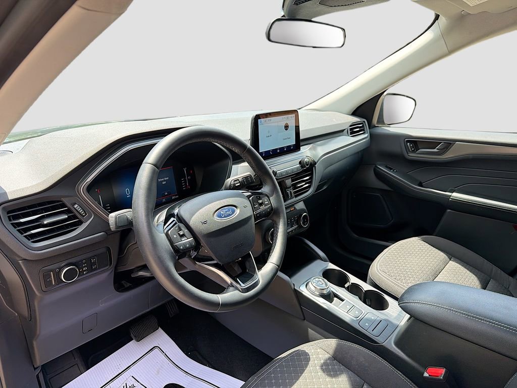 Certified 2024 Ford Escape Active AWD/4WD image 9