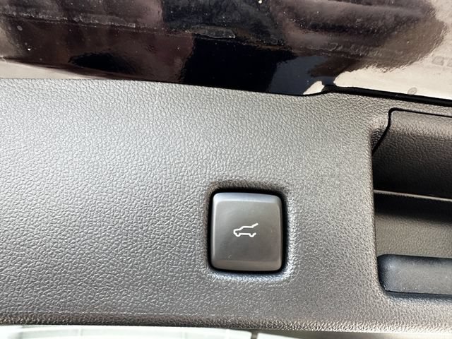 Certified 2022 Ford Escape SE w/ SE Sport Appearance Package AWD/4WD image 44