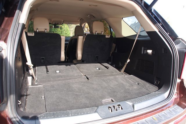 Certified 2020 Ford Explorer XLT w/ Equipment Group 202A image 17