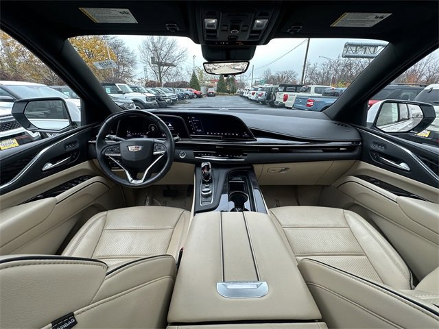 Used 2023 Cadillac Escalade ESV Premium Luxury w/ Performance Package image 18