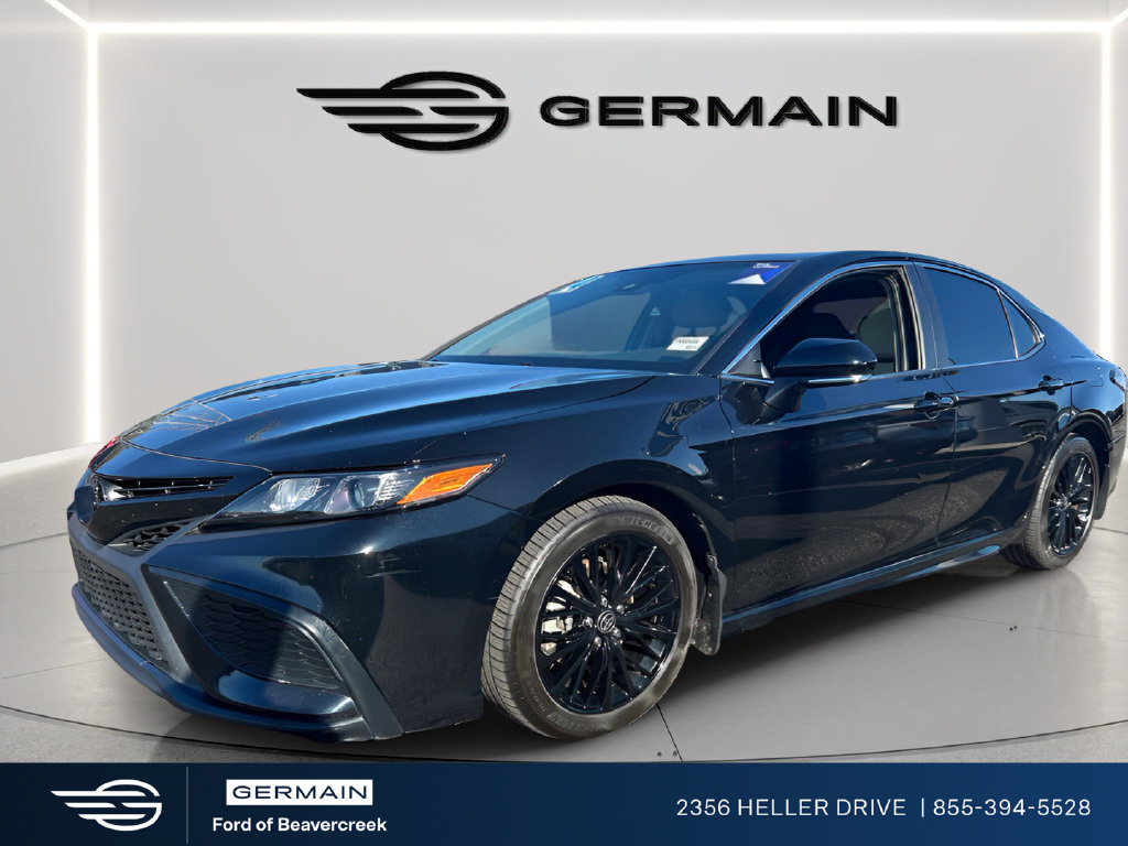 Used 2024 Toyota Camry SE AWD/4WD image 4