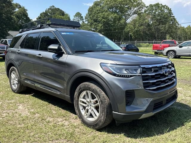 Certified 2025 Ford Explorer Active RWD image 6