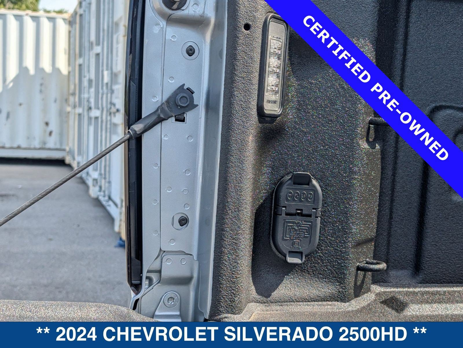 Used 2024 Chevrolet Silverado 2500 High Country w/ High Country Premium Package image 14