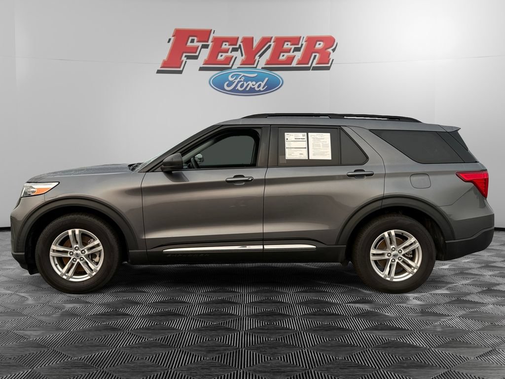 Certified 2021 Ford Explorer XLT w/ Equipment Group 202A RWD image 2