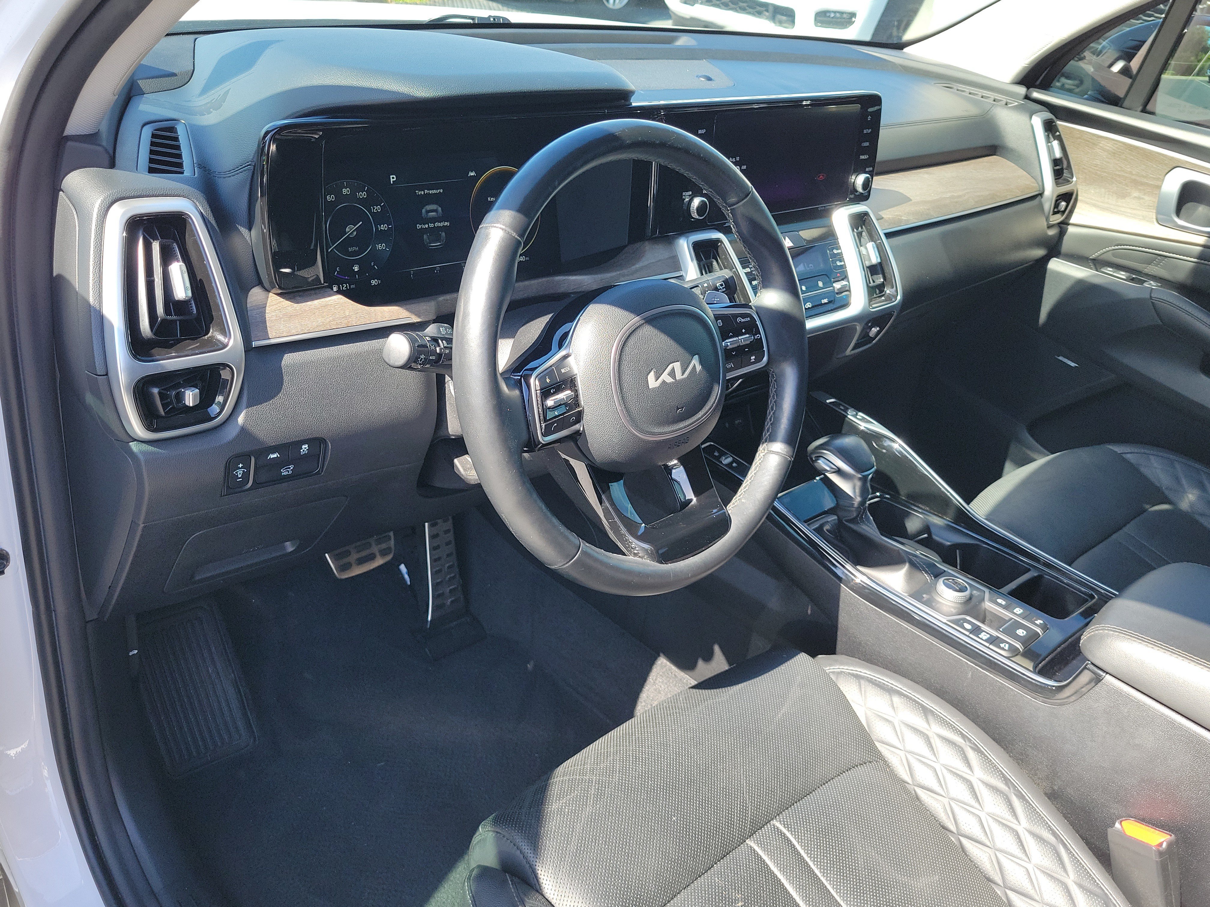 Used 2022 Kia Sorento SX Prestige AWD/4WD image 23
