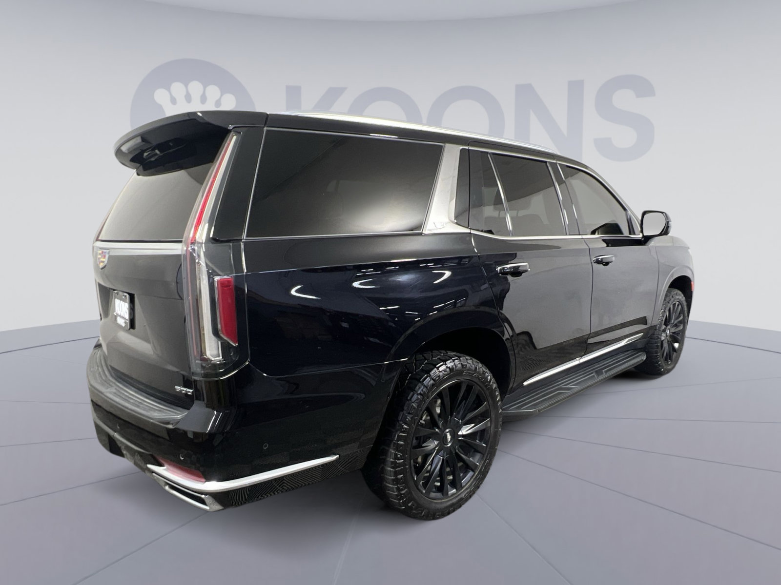 Used 2023 Cadillac Escalade Premium Luxury AWD/4WD image 11