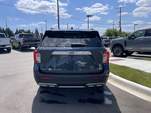 Certified 2023 Ford Explorer XLT w/ Equipment Group 202A AWD/4WD image 4