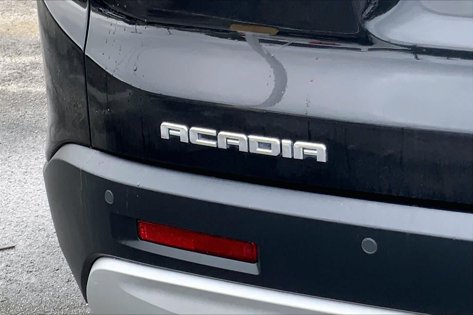 Used 2019 GMC Acadia SLT w/ LPO, Floor Liner Package FWD image 10