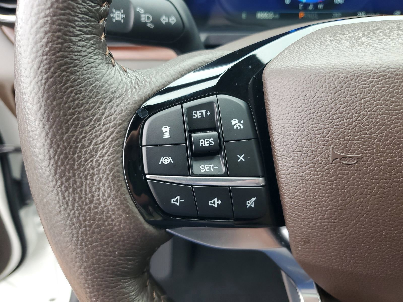 Certified 2023 Ford Explorer King Ranch w/ Technology Package image 22