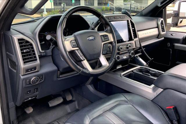 Certified 2022 Ford F450 Platinum w/ FX4 Off-Road Package image 18