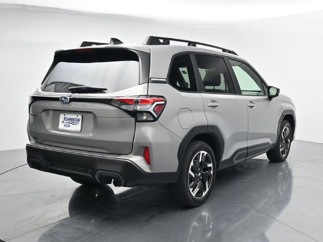 Used 2025 Subaru Forester Limited w/ Popular Package #1 AWD/4WD image 9