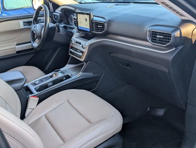 Certified 2022 Ford Explorer XLT w/ Equipment Group 202A image 13