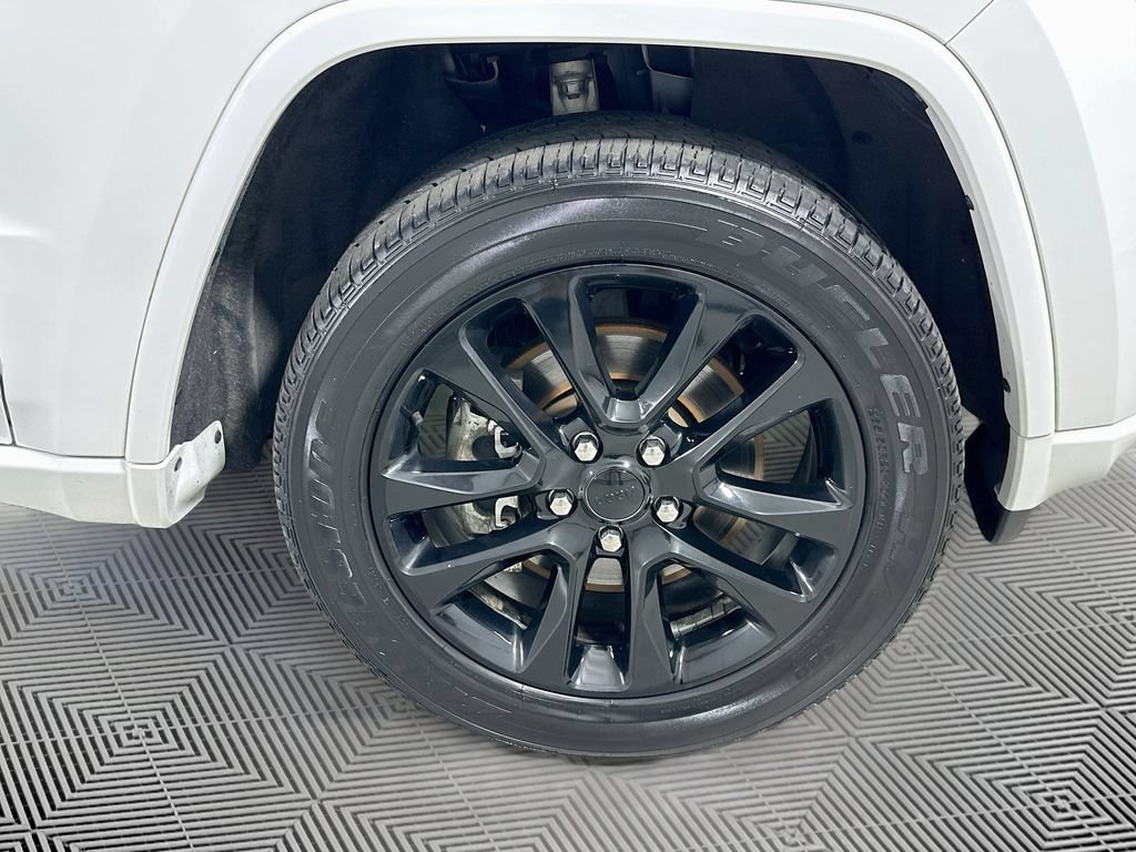Used 2021 Jeep Grand Cherokee Laredo X AWD/4WD image 22