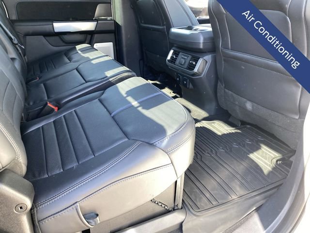 Certified 2025 Ford F150 Platinum w/ Equipment Group 702A High AWD/4WD image 16