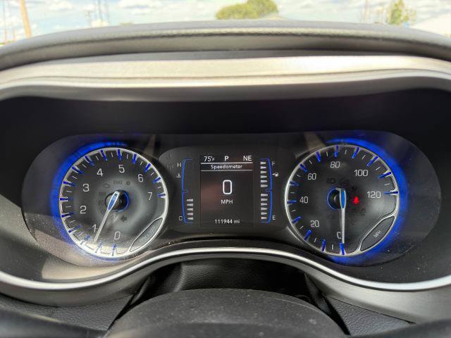 Used 2020 Chrysler Pacifica Touring-L AWD/4WD image 24