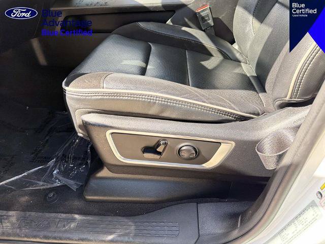 Used 2025 RAM 1500 Laramie AWD/4WD image 18