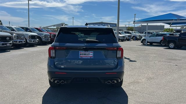 Certified 2025 Ford Explorer ST RWD image 4
